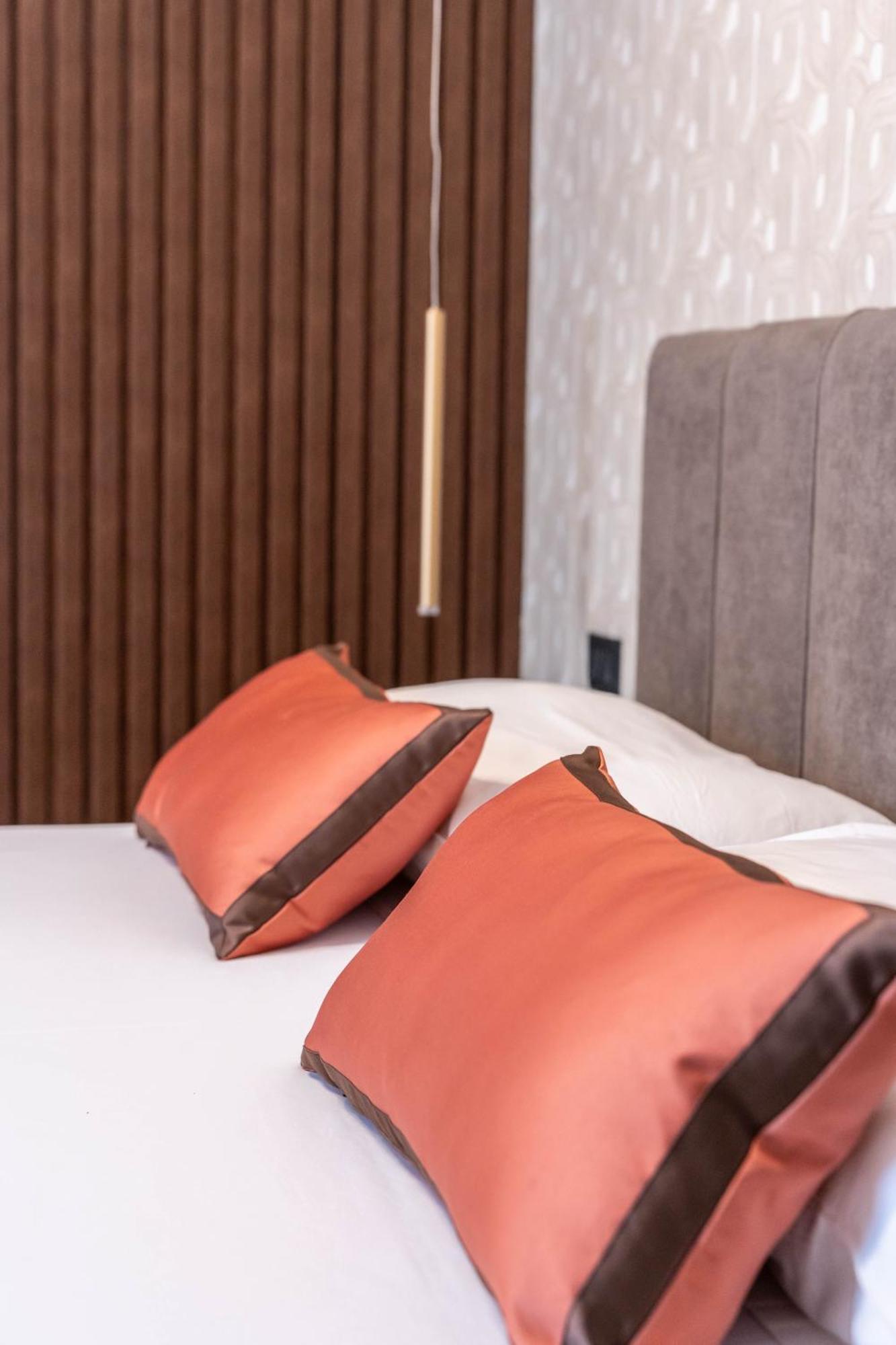 Ambrosia Room & Apartment 罗萨诺 外观 照片